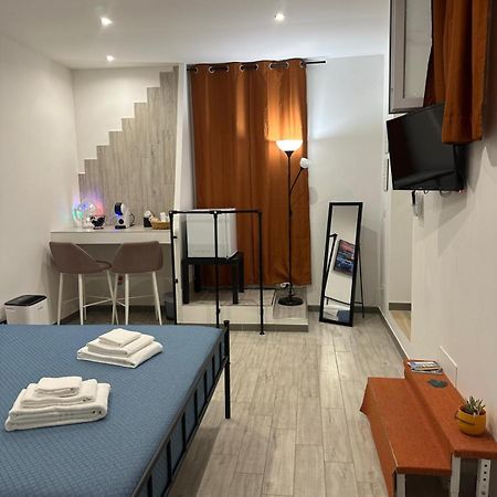 Bari Valona Rooms Екстер'єр фото