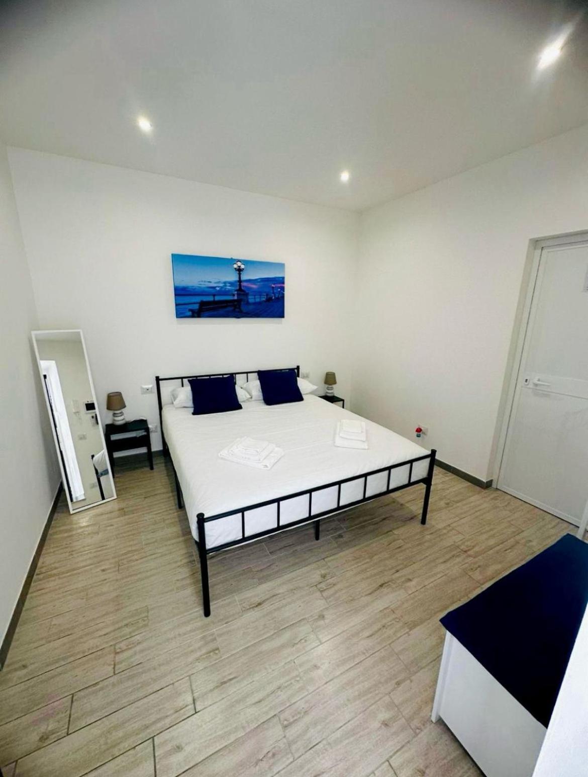 Bari Valona Rooms Екстер'єр фото