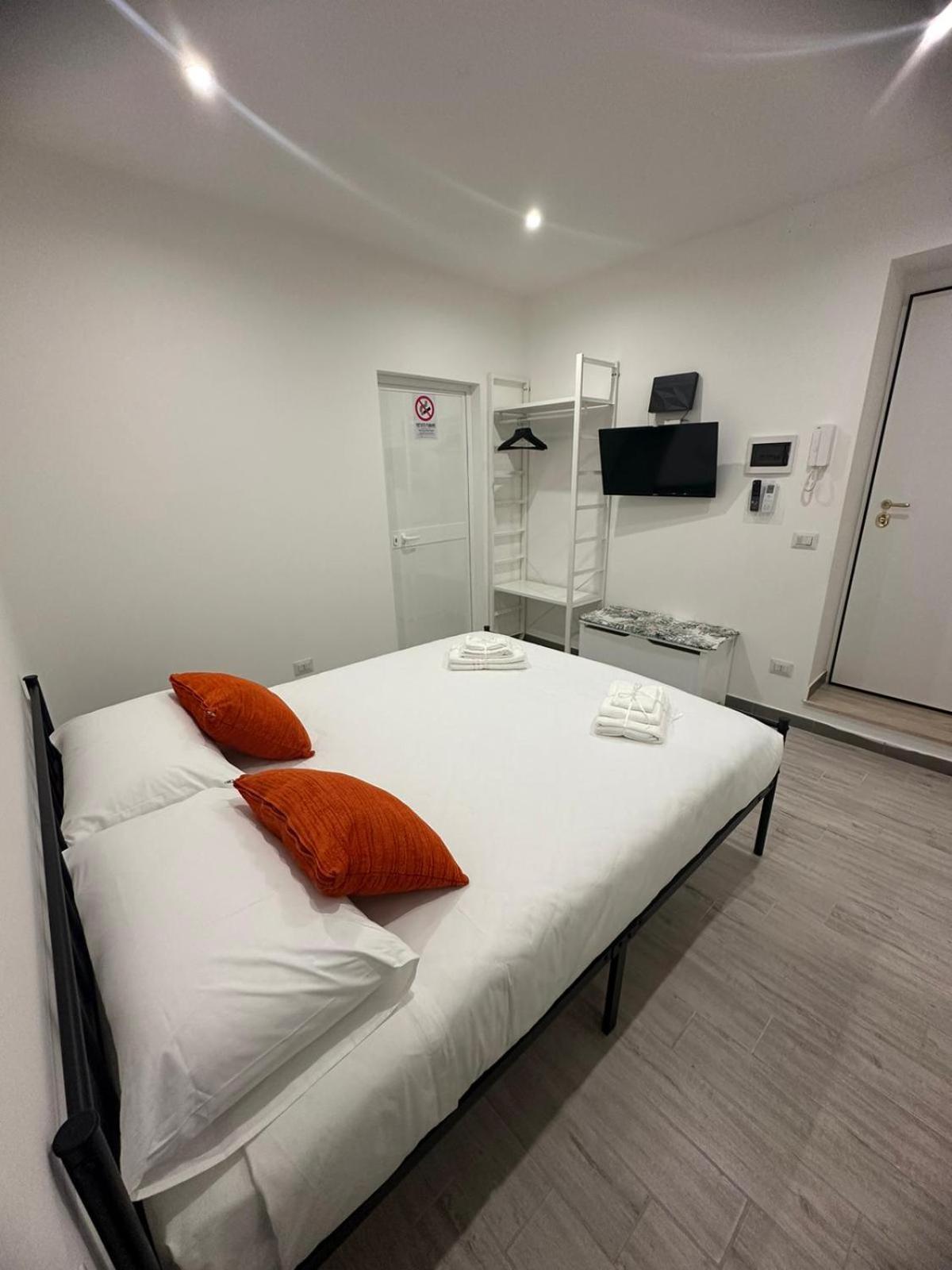 Bari Valona Rooms Екстер'єр фото